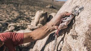 Climbing instruction at Kaciwoy